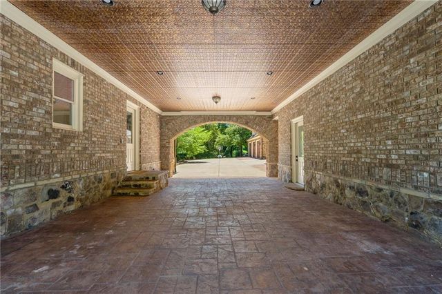 5779 Legends Club Circle, Braselton, GA 30517