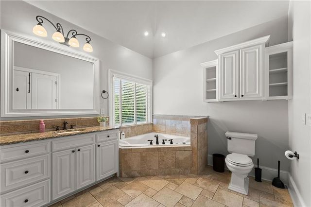 5779 Legends Club Circle, Braselton, GA 30517