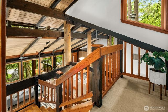 7351 216th Avenue NE, Redmond, WA 98053