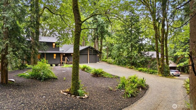 7351 216th Avenue NE, Redmond, WA 98053