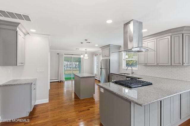 15 Encinitas Drive, Toms River, NJ 08757