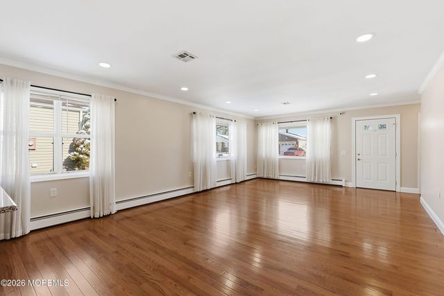 15 Encinitas Drive, Toms River, NJ 08757