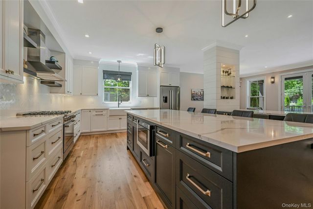 1665 Glenn Road, Southold, NY 11971