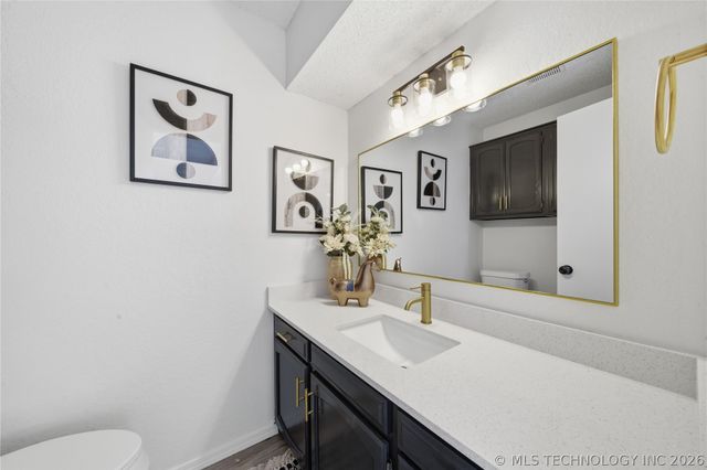 213 S 184th East Avenue, Tulsa, OK 74108