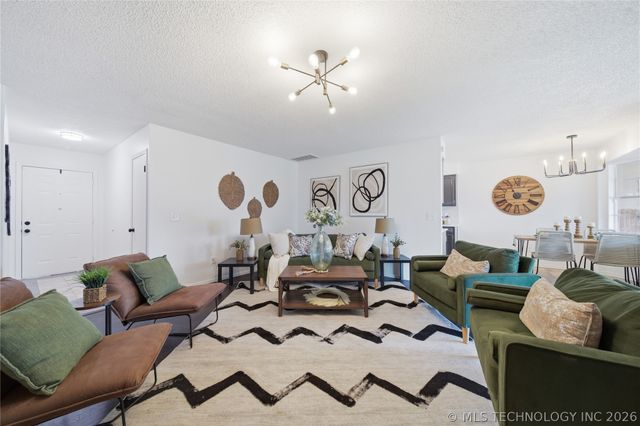 213 S 184th East Avenue, Tulsa, OK 74108