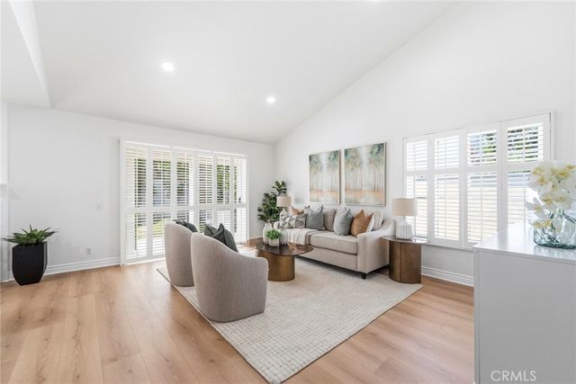 64 Bennington, Irvine, CA 92620