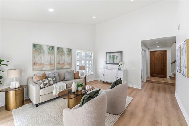 64 Bennington, Irvine, CA 92620