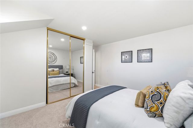 64 Bennington, Irvine, CA 92620