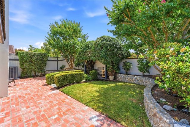 64 Bennington, Irvine, CA 92620
