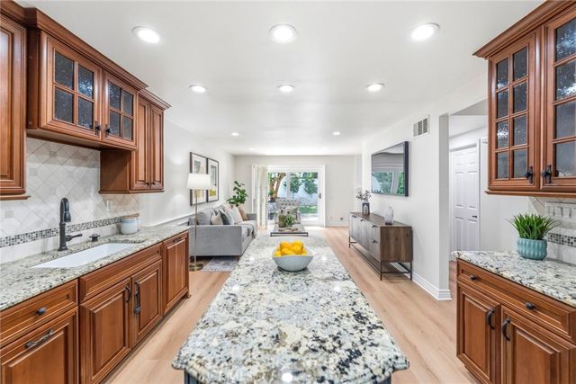 64 Bennington, Irvine, CA 92620