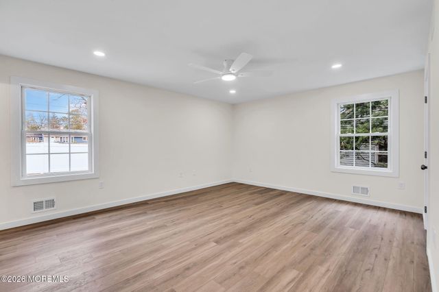 521 Beach Avenue, Beachwood, NJ 08722