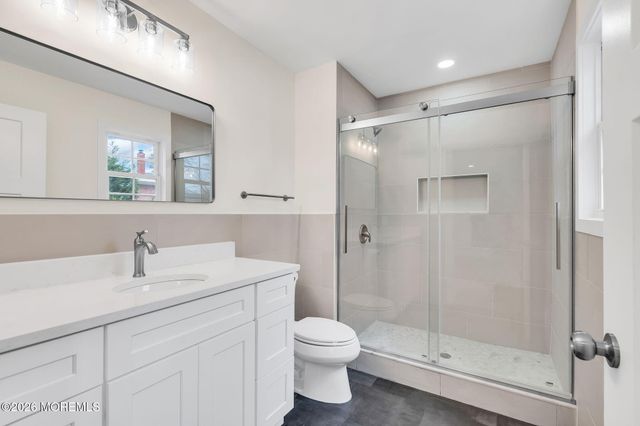 521 Beach Avenue, Beachwood, NJ 08722