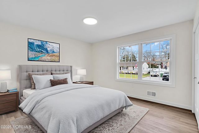 521 Beach Avenue, Beachwood, NJ 08722