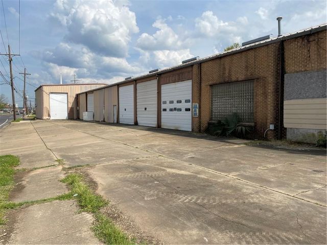 11 BOLTON Avenue, Alexandria, LA 71301