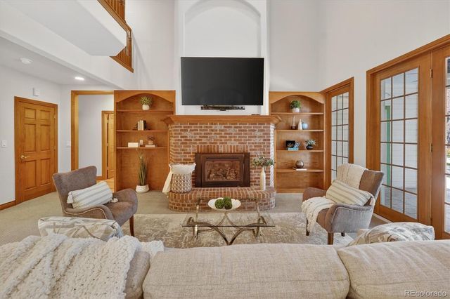 916 Tenderfoot Drive, Larkspur, CO 80118