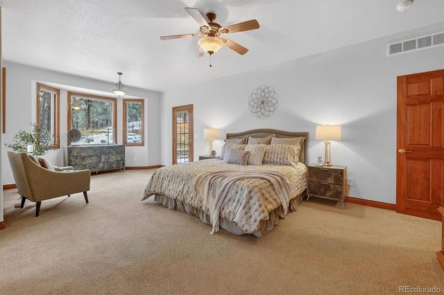 916 Tenderfoot Drive, Larkspur, CO 80118