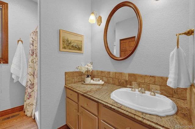 916 Tenderfoot Drive, Larkspur, CO 80118