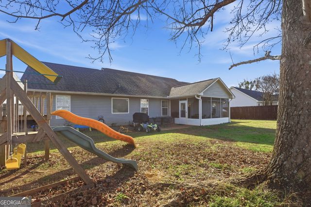 104 Bentley Way, Kathleen, GA 31047