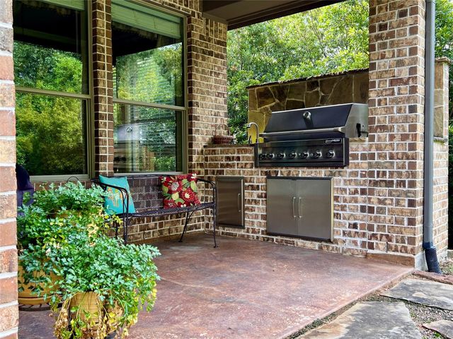 6 Sheephorn Court, The Woodlands, TX 77354