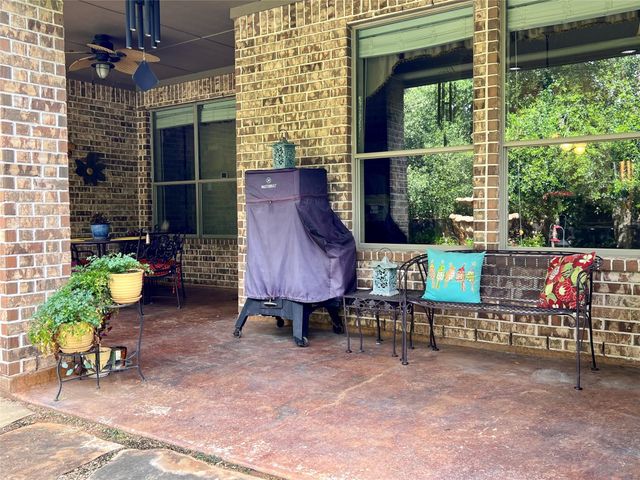 6 Sheephorn Court, The Woodlands, TX 77354
