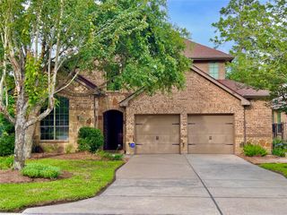 6 Sheephorn Court, The Woodlands, TX 77354