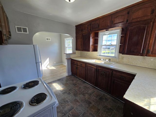 1524 Williston Street, Waterloo, IA 50702