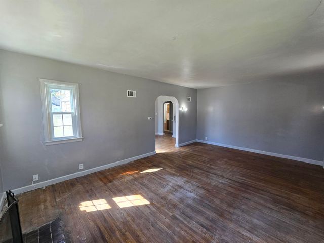 1524 Williston Street, Waterloo, IA 50702