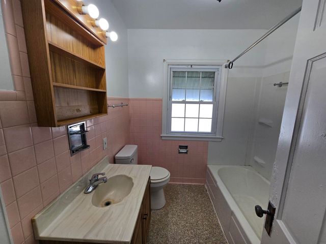 1524 Williston Street, Waterloo, IA 50702