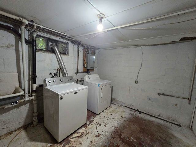 1524 Williston Street, Waterloo, IA 50702