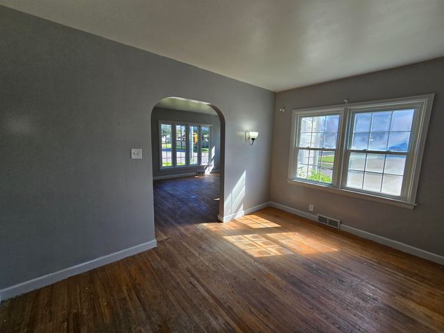 1524 Williston Street, Waterloo, IA 50702