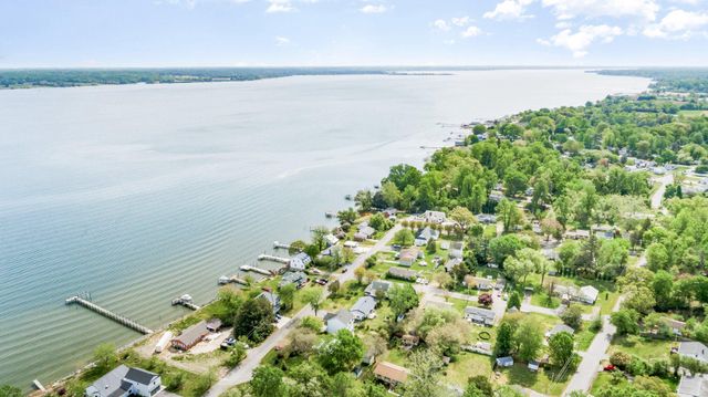 42161 PATUXENT DR, Mechanicsville, MD 20659