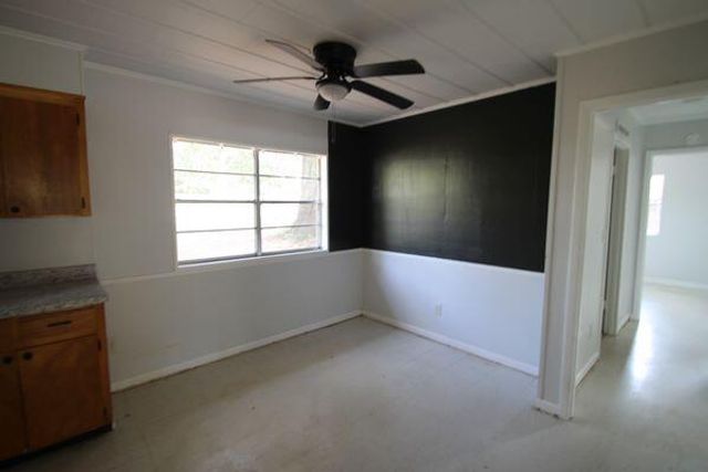 118 Peach Tree Street, Paxton, FL 32538