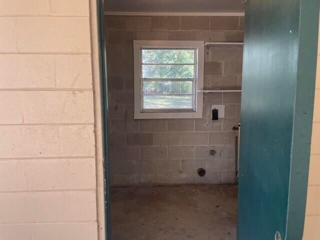 118 Peach Tree Street, Paxton, FL 32538