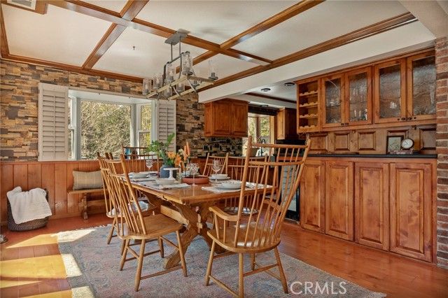 915 Trinity, Lake Arrowhead, CA 92352