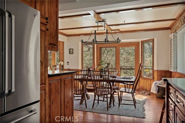 915 Trinity, Lake Arrowhead, CA 92352