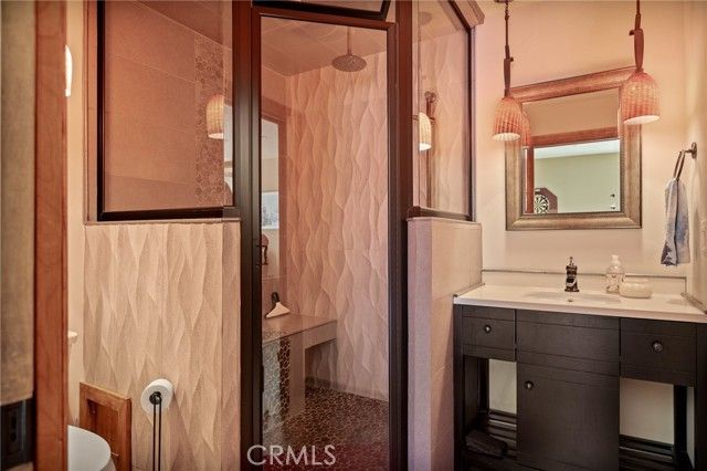 915 Trinity, Lake Arrowhead, CA 92352