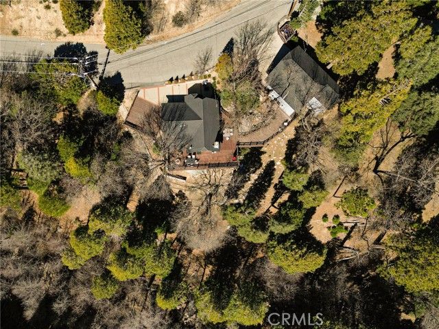 915 Trinity, Lake Arrowhead, CA 92352