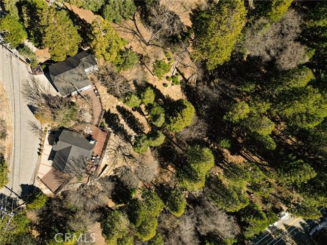 915 Trinity, Lake Arrowhead, CA 92352