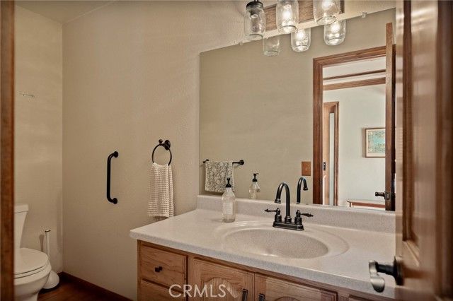 915 Trinity, Lake Arrowhead, CA 92352