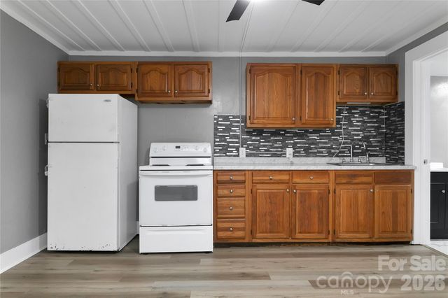 576 Pickens Highway, Rosman, NC 28722