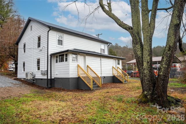576 Pickens Highway, Rosman, NC 28722