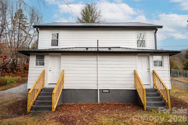 576 Pickens Highway, Rosman, NC 28722