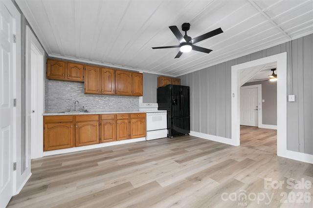 576 Pickens Highway, Rosman, NC 28722