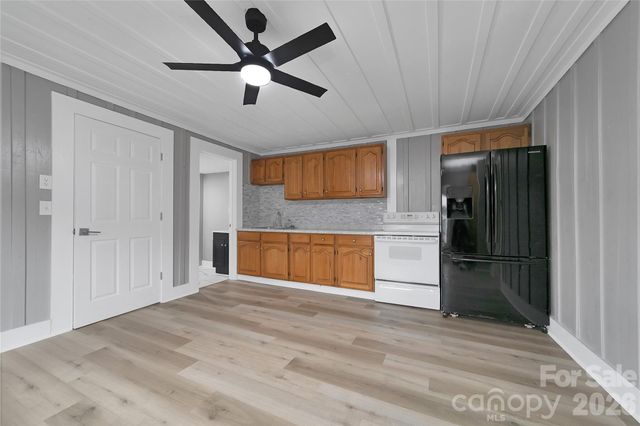 576 Pickens Highway, Rosman, NC 28722