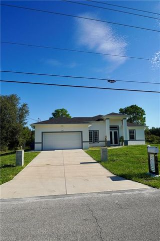 105 E 15TH ST, Lehigh Acres, FL 33972
