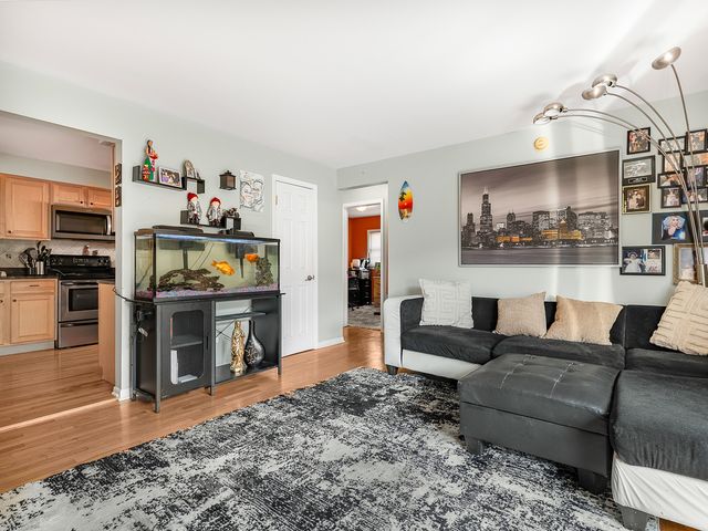 7921 W Grand Avenue 3C, Elmwood Park, IL 60707