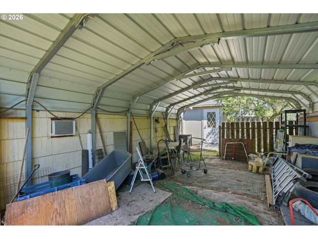 9421 Se GLENWOOD St, Portland, OR 97266