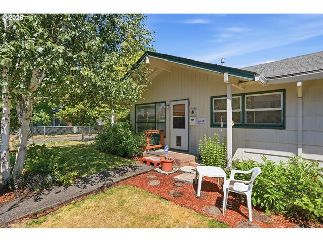 9421 Se GLENWOOD St, Portland, OR 97266