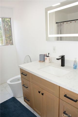 2767 W. 1st St. 35, Santa Ana, CA 92703