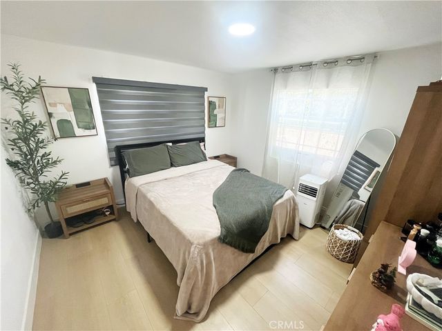2767 W. 1st St. 35, Santa Ana, CA 92703